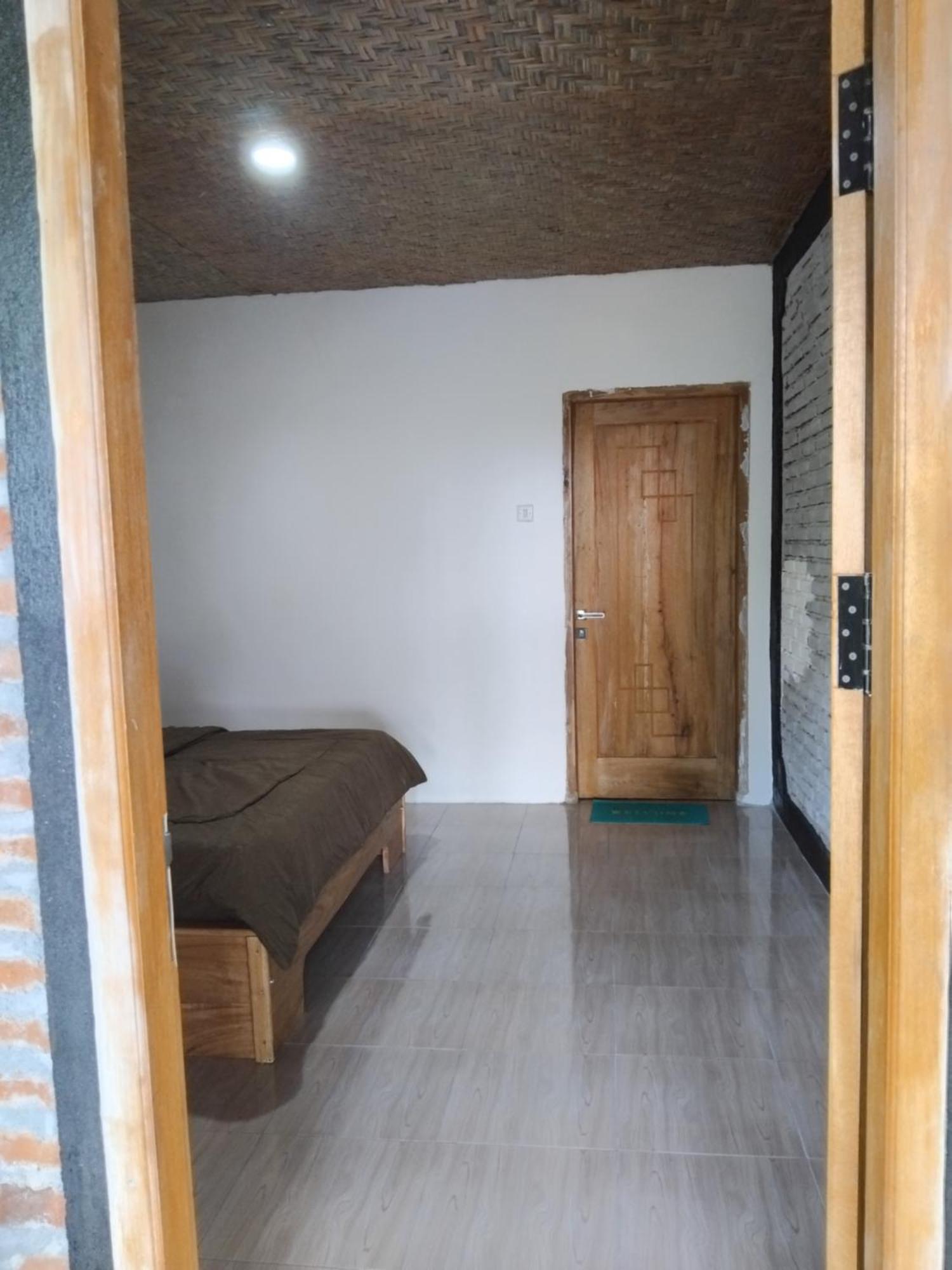 Tereng Wilis Bungalows Tetebatu Pokoj fotografie